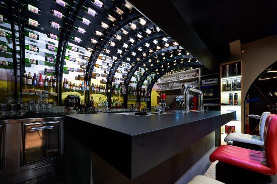 Katrca, Hisa piva in kulinarike